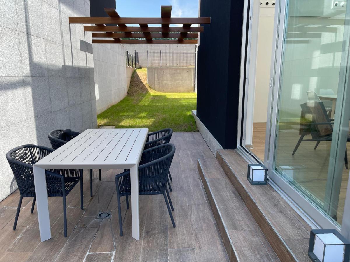 فيلا Oktheway Perbes House آكورونيا المظهر الخارجي الصورة