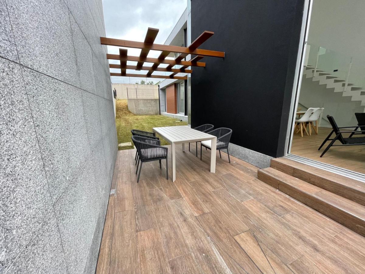 فيلا Oktheway Perbes House آكورونيا المظهر الخارجي الصورة
